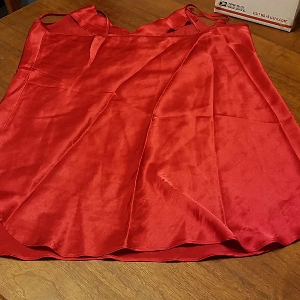👸😴 Red Chemise - Picture 4 of 5